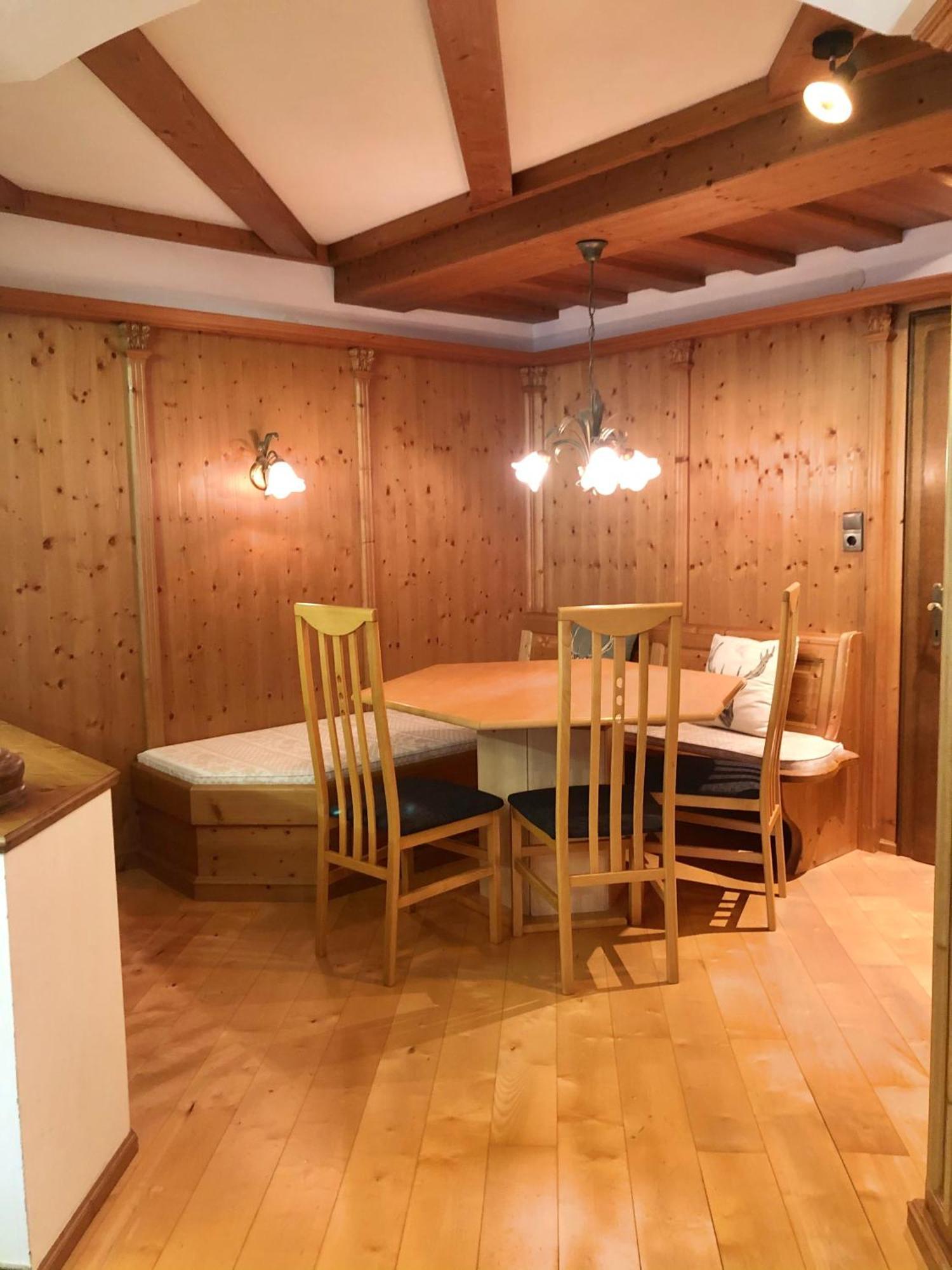 Gasthof Enzian Tannheim Værelse billede